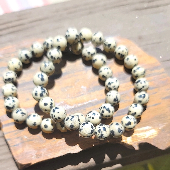 8mm  Dalmatian Jasper bracelet - Picture 1 of 1